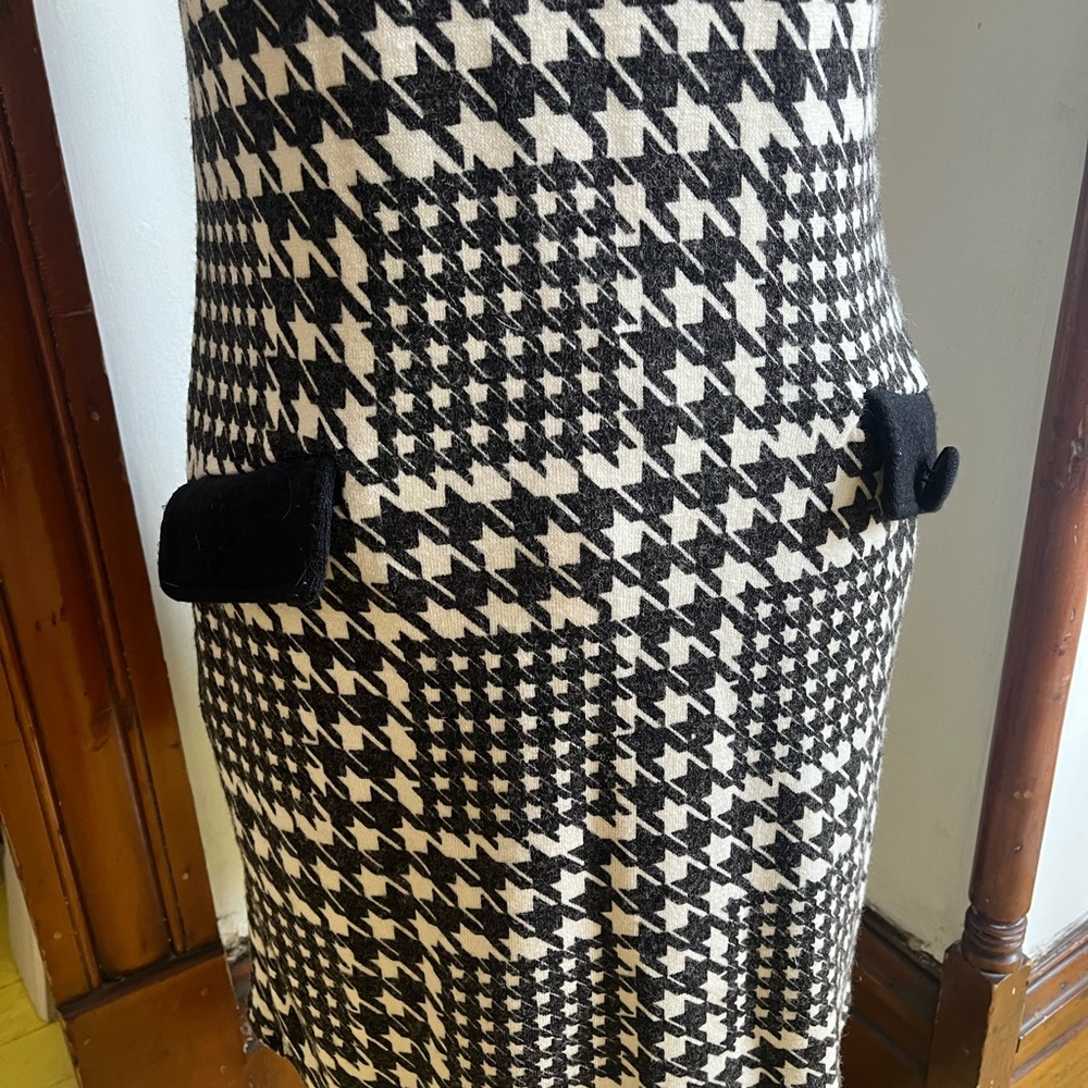Vintage Mod 60s Black and White Houndstooth Dress - Picture 6 of 6